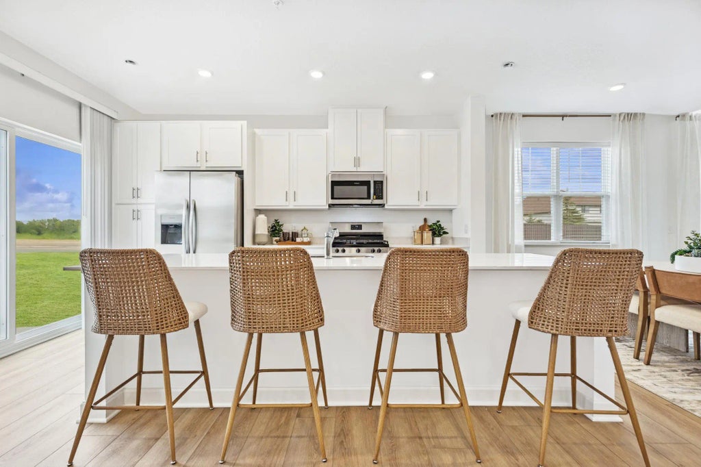 14477 Allerton Way, Rosemount