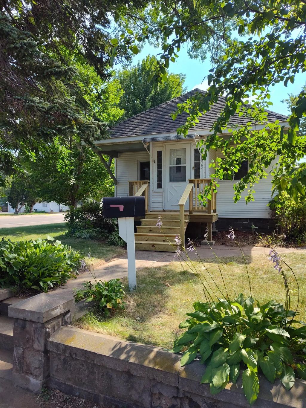 503 Franklin Avenue, Crosby