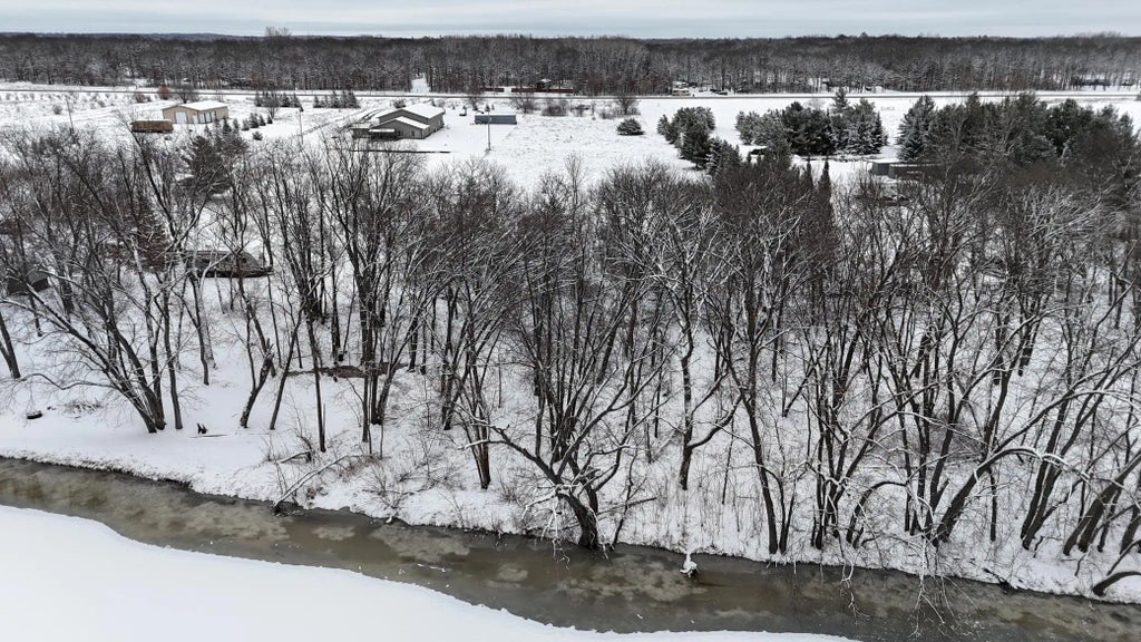 Tbd Sw County 32, Motley