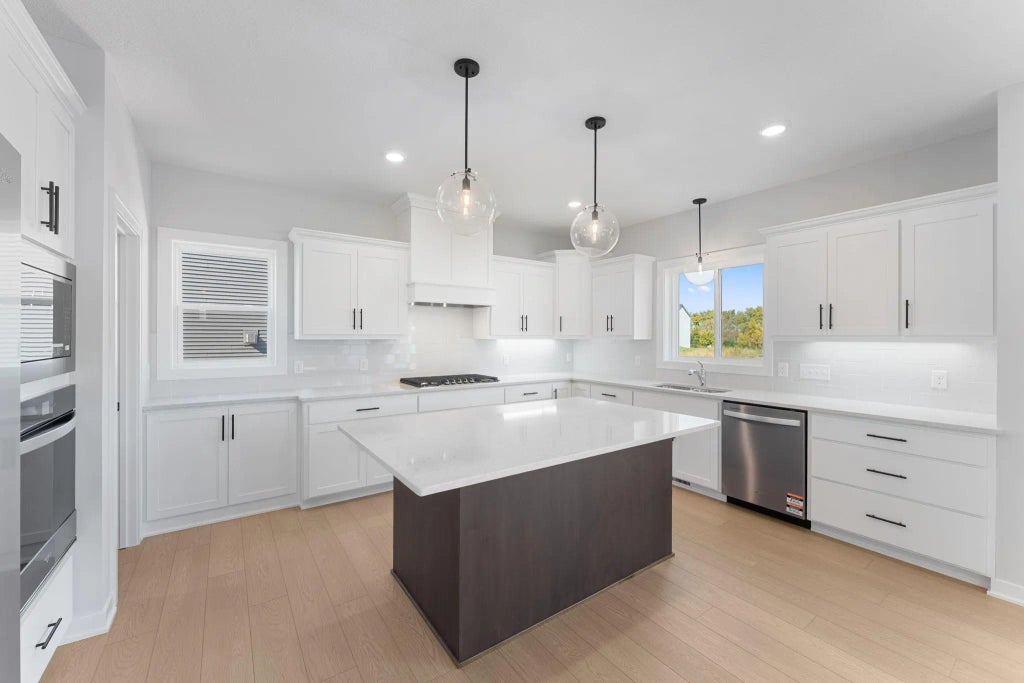 5337 177th Street W, Lakeville