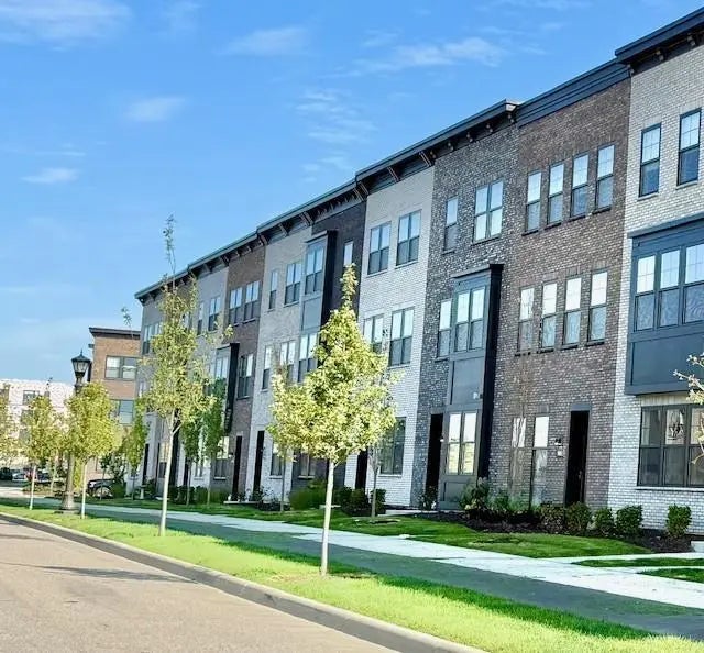 856 Woodlawn Avenue, Saint Paul