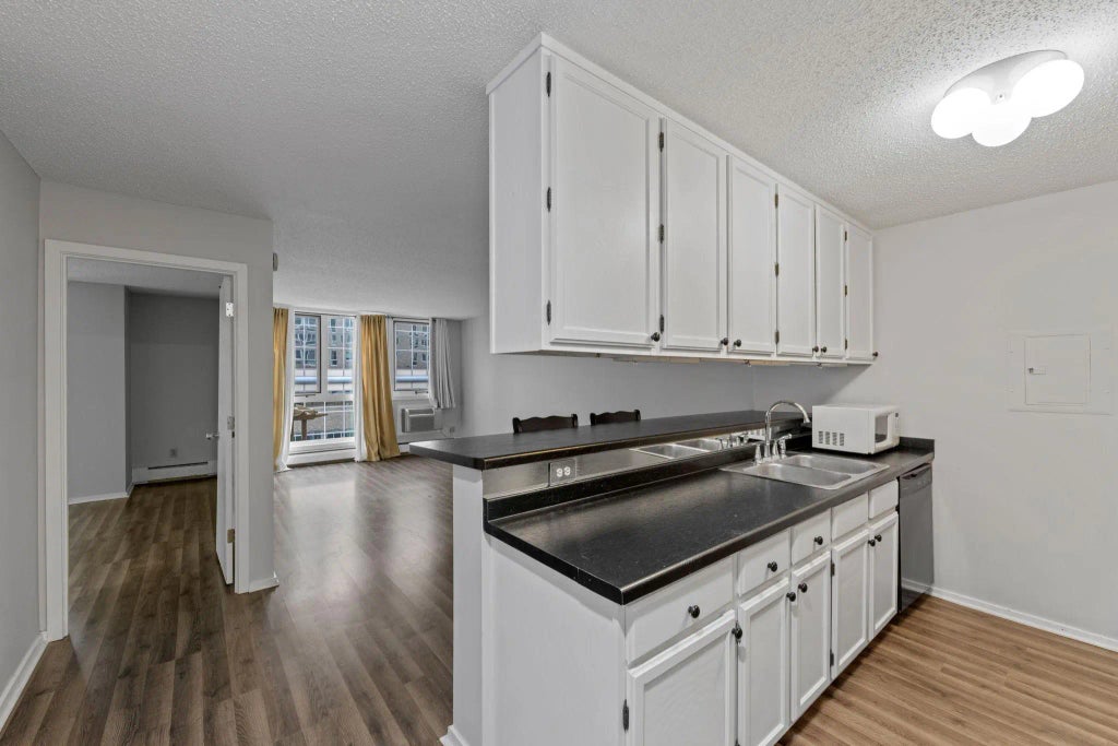 433 S 7th St 1609, Minneapolis