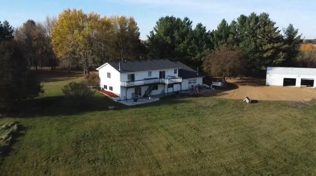 18335 Imperial Avenue N, Forest Lake