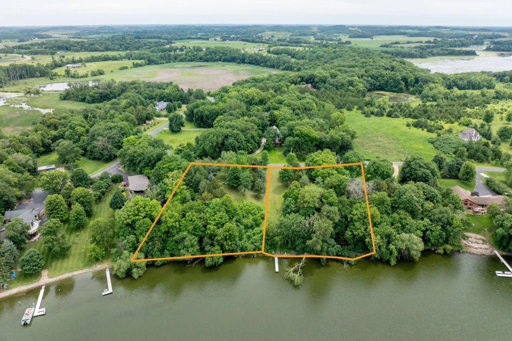 24444 & 24462 Arrowhead Trail, Cleveland