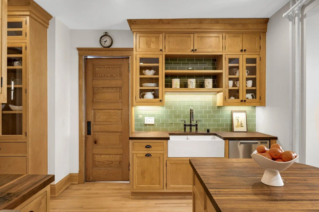 2654 Pleasant Avenue, Minneapolis