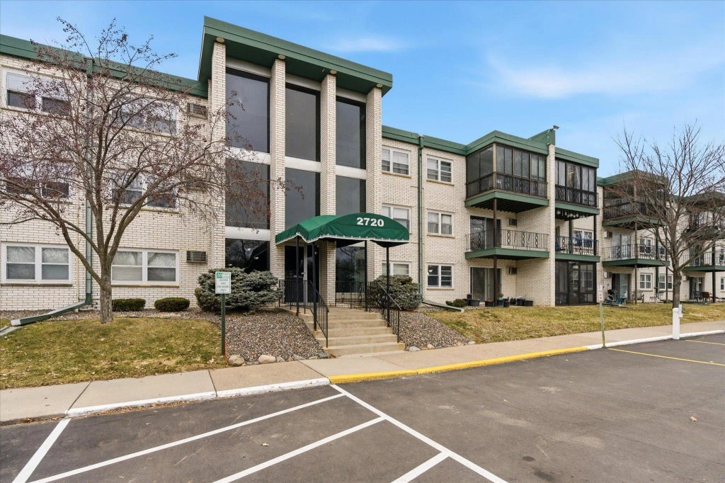 2720 Dale Street N C114, Roseville