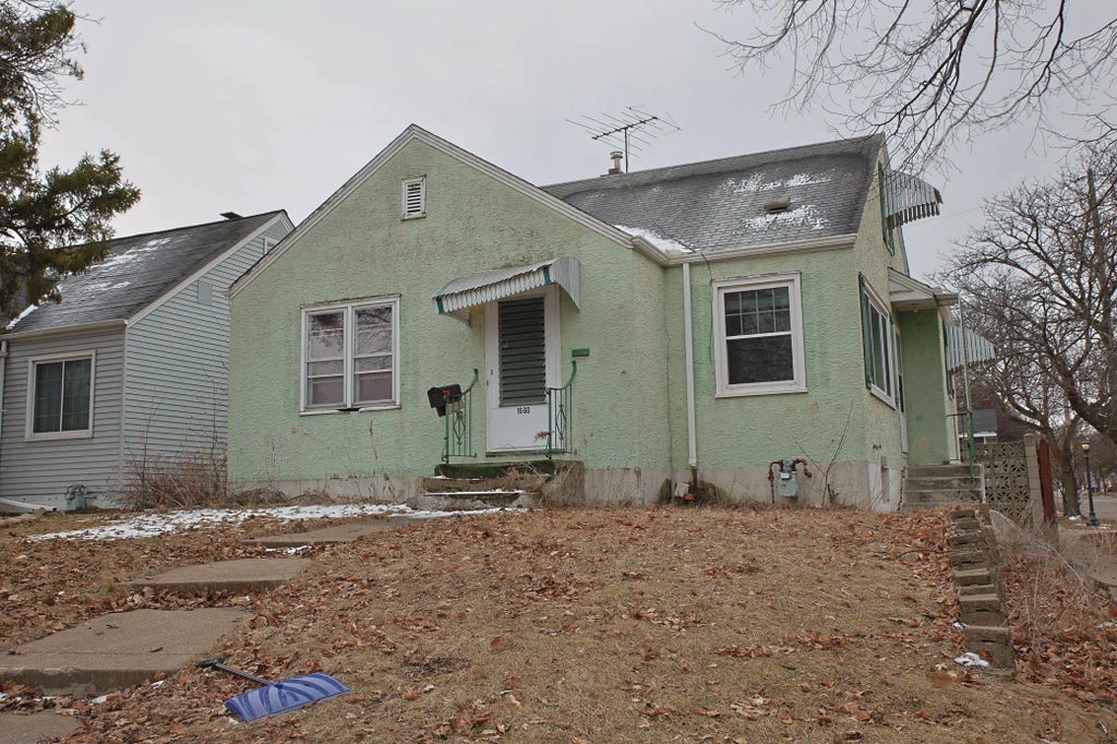 1660 Beech Street, Saint Paul