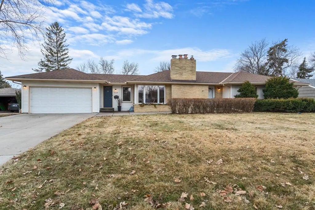5009 W 56th Street, Edina