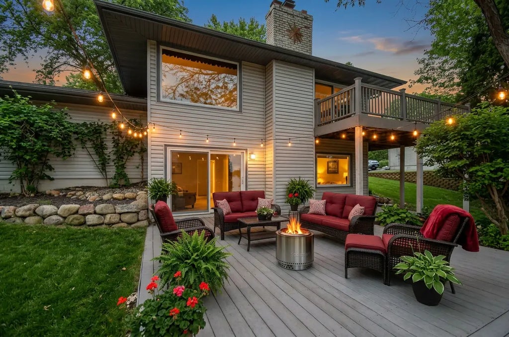 3250 Williams Lane, Mound