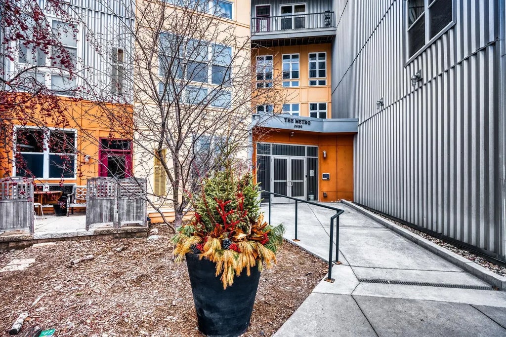 2650 University Avenue W 104, Saint Paul