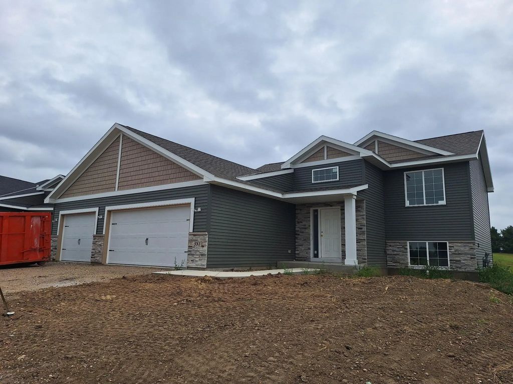 581 Sienna Drive, Watertown