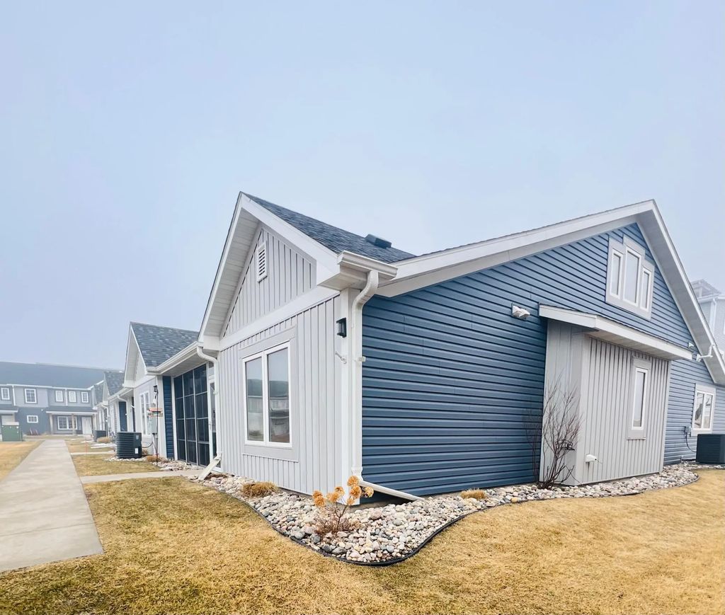 3321 6th Way E D, West Fargo