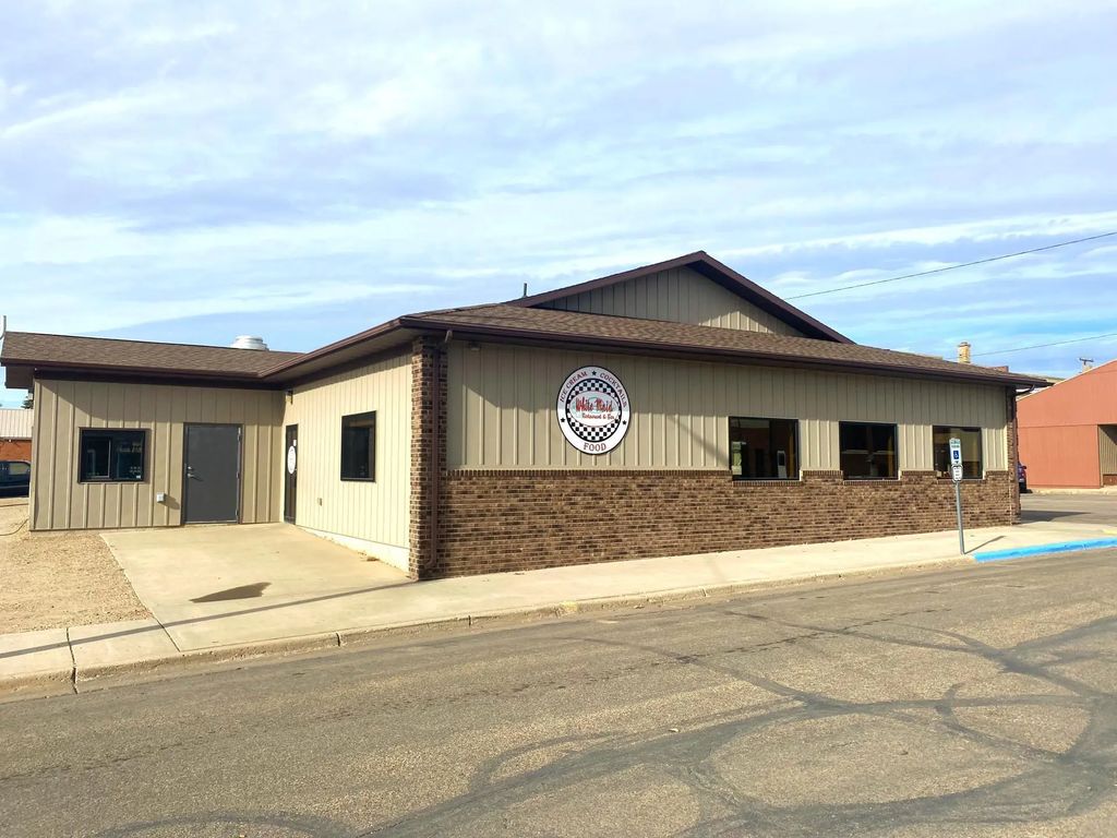 301 Main Avenue, Napoleon