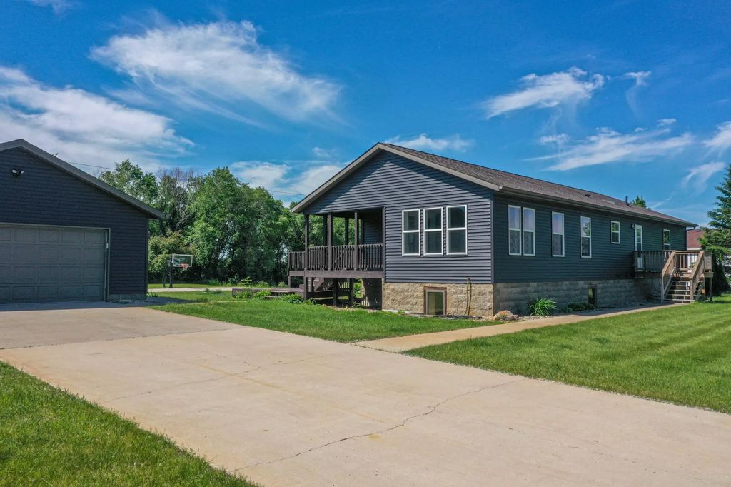 23149 Mulligan Drive, Glenwood