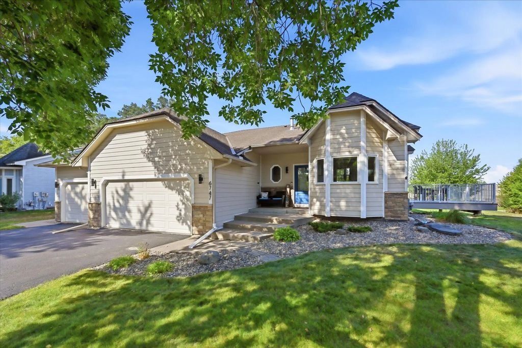 6747 Quantico Lane N, Maple Grove