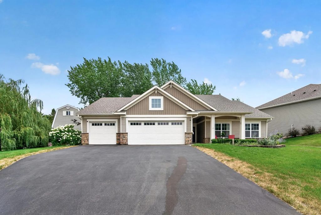 20582 Kaiser Way, Lakeville