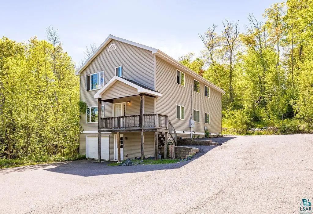 2417 Vermilion Road, Duluth