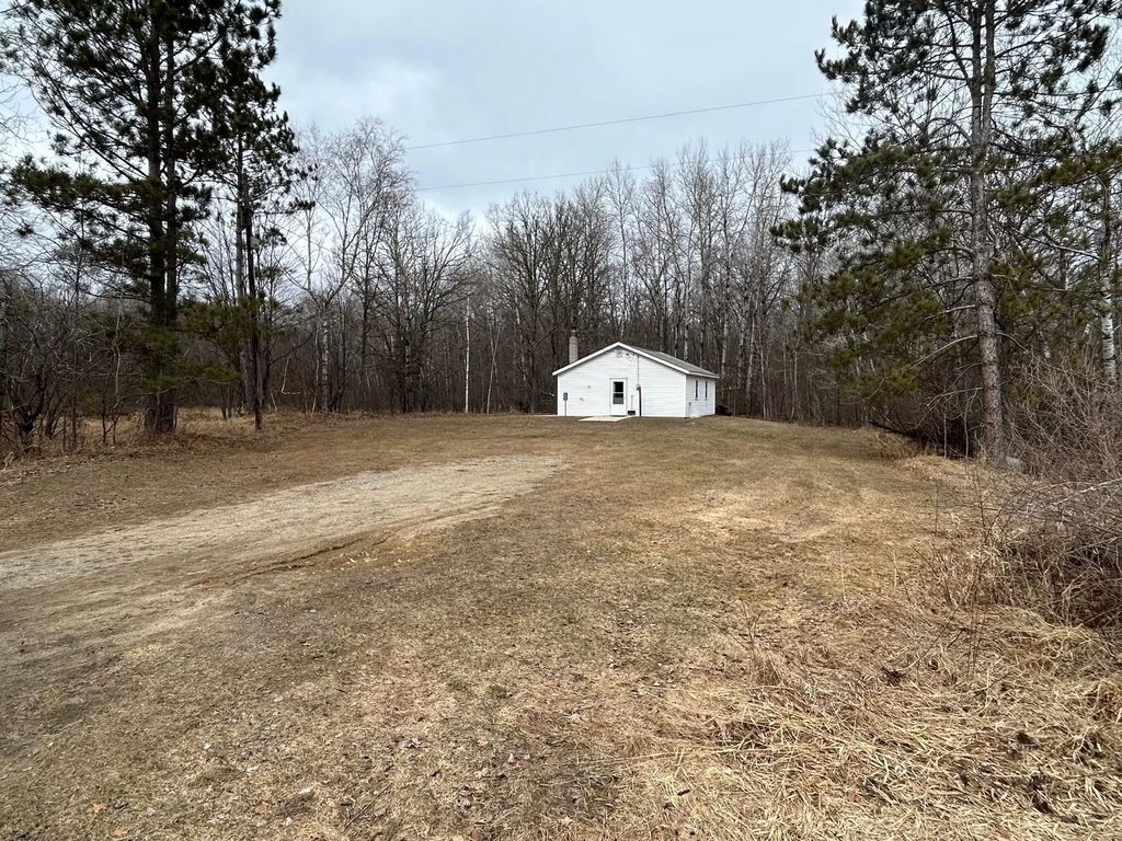 5814 36th Street Nw, Akeley