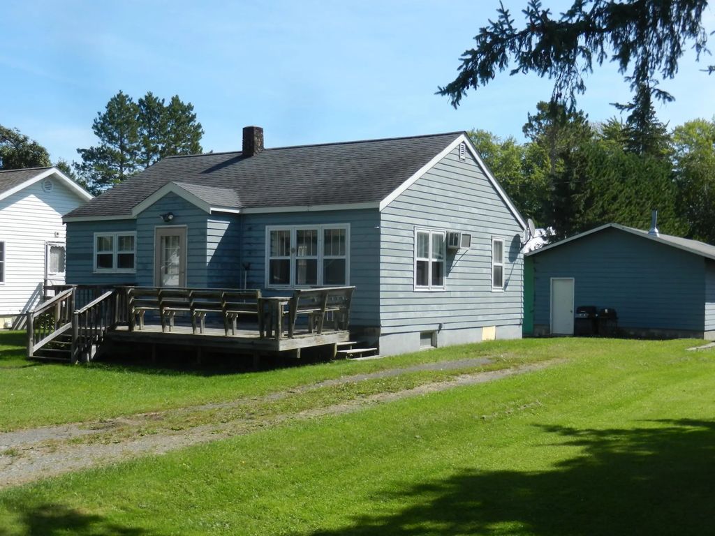 508 Spruce Street, Littlefork