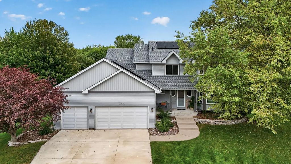 17071 Georgetown Court, Rosemount