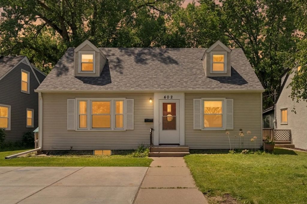 402 Jefferson Avenue S, Edina