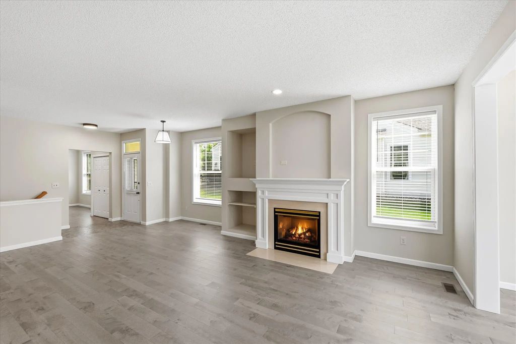 5818 Prairie Ridge Drive, Shoreview