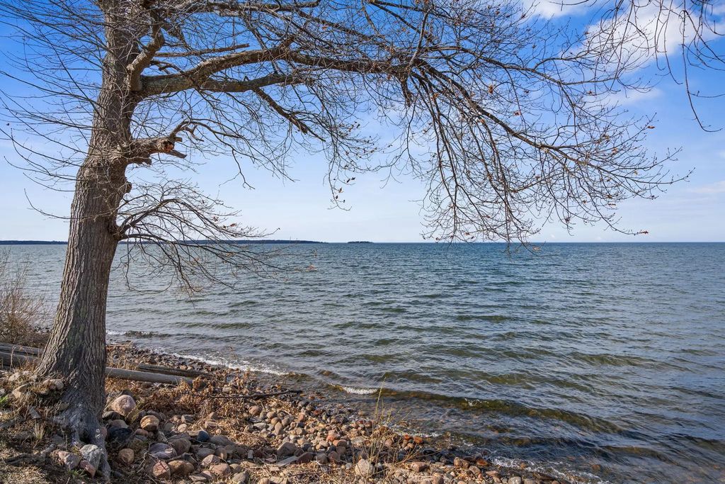 14693 Twilight Road, Onamia
