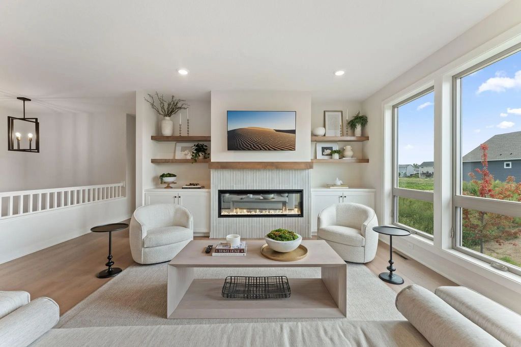 17779 Ellsworth Drive, Lakeville