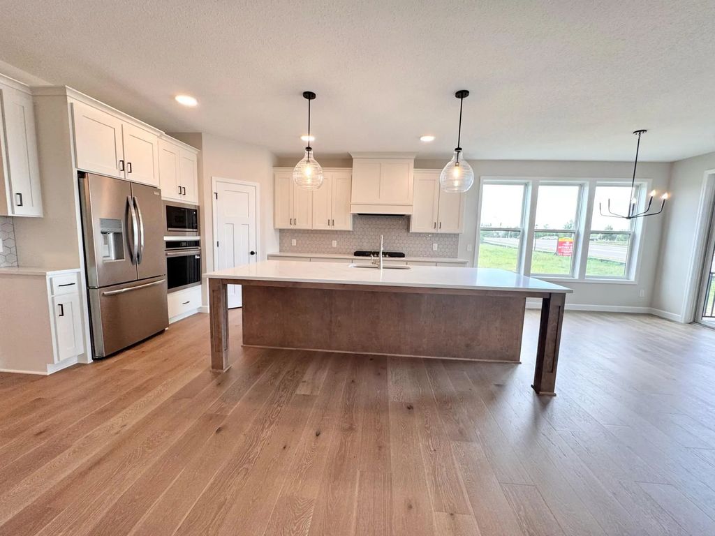 18543 Ifton Way, Lakeville
