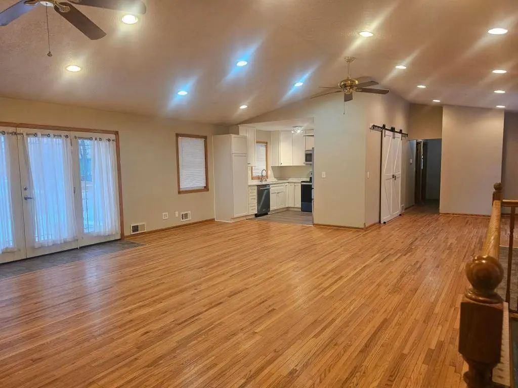 1209 Pearson Parkway N, Brooklyn Park