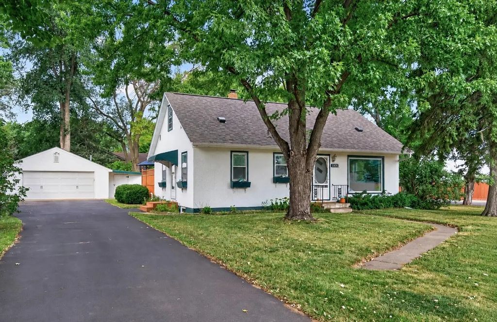 1100 Cartway Road, Champlin