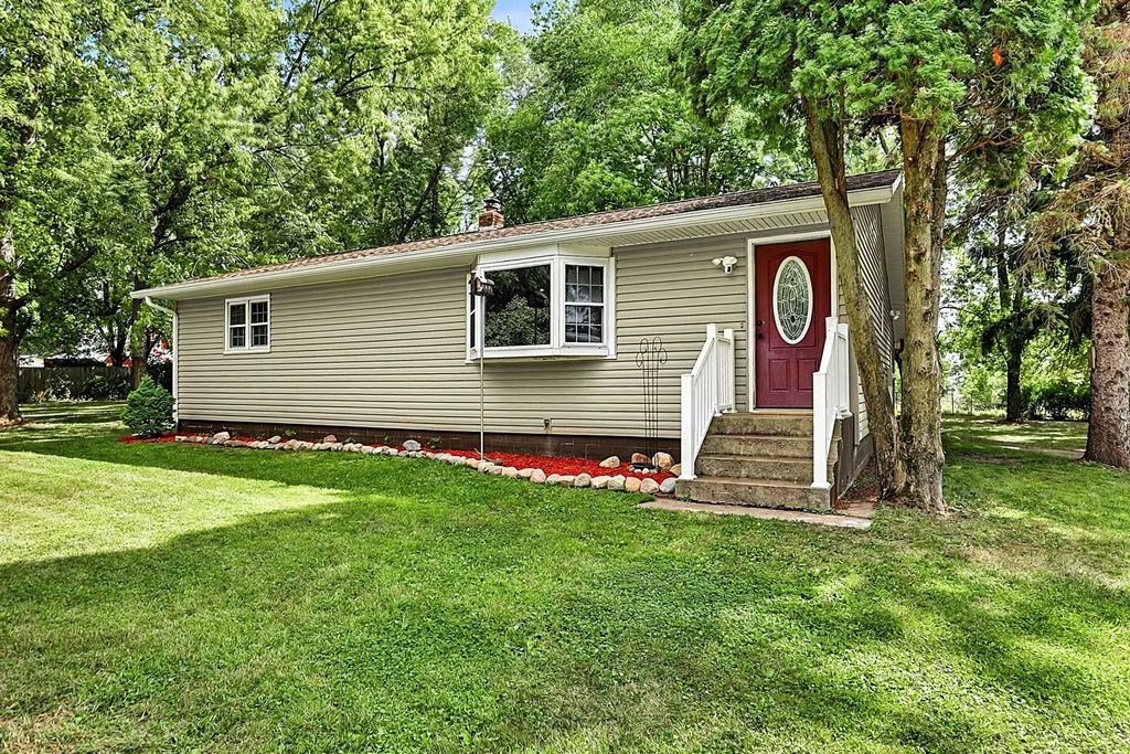 25385 County Road 34, Paynesville