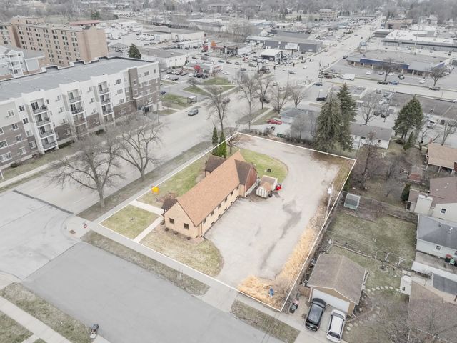 911 11th Avenue Nw, Rochester