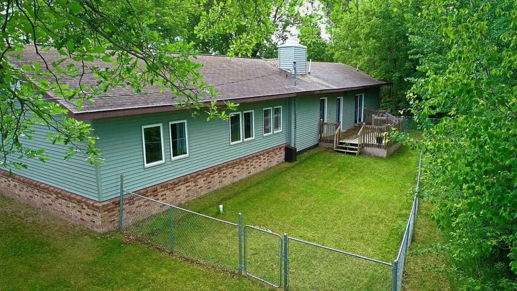 1682 State Highway 11 Se, Baudette