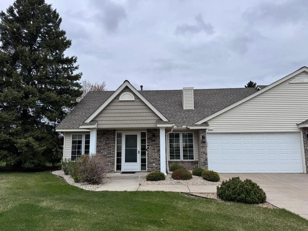 13142 Rose Street Nw, Coon Rapids