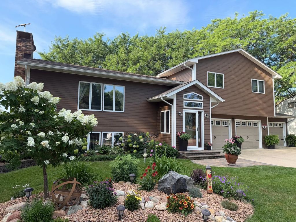 1309 Oriole Drive, Albert Lea