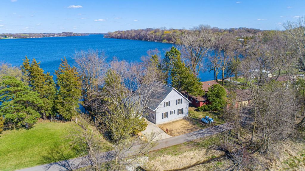 49335 Sportsmans Lane, Waterville