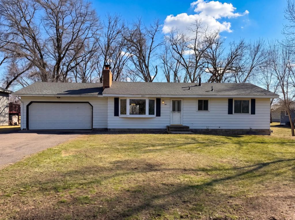 354 111th Avenue Nw, Coon Rapids