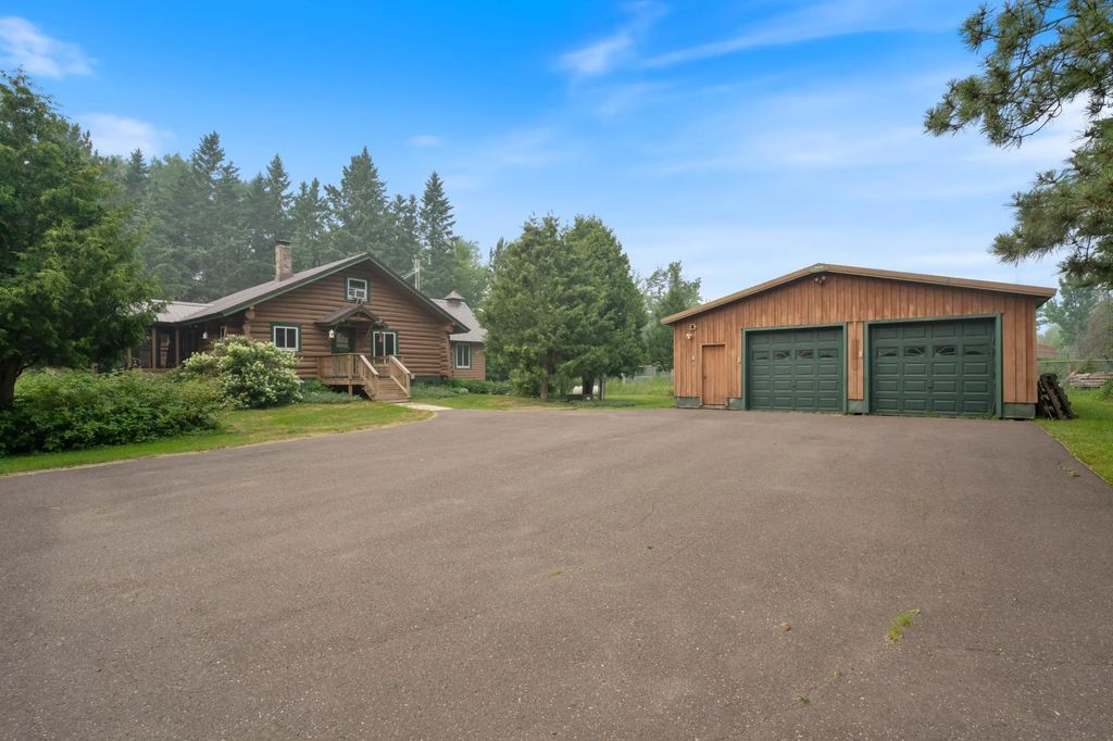 3521 Fire Trail, Eveleth