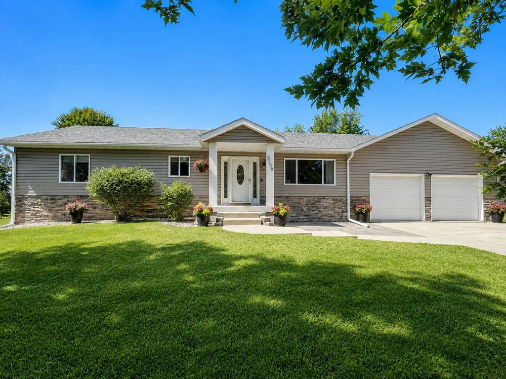 4806 22nd Street Ne, Willmar