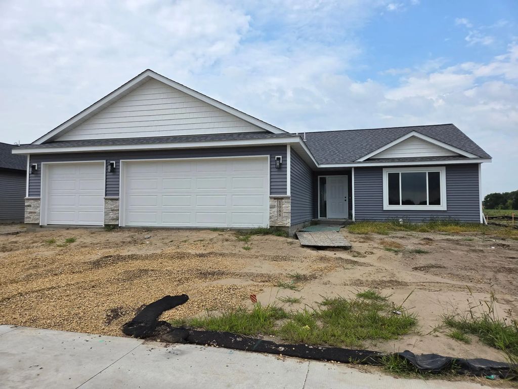 1088 Cullen Street, Saint Peter