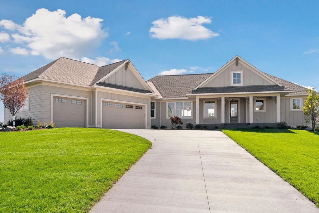 4733 Ogden Trail Lane N, Stillwater