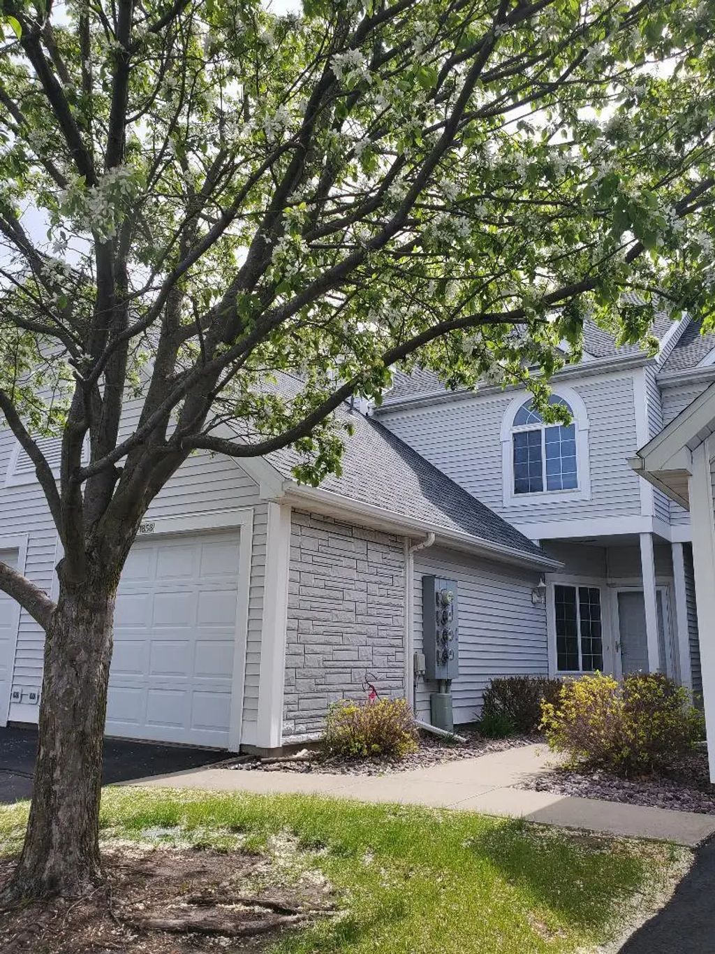 1858 Tiffany Cove Lane Sw, Rochester