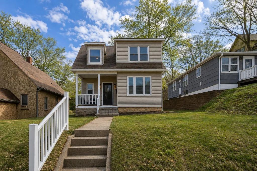 407 E Pleasant Street, Mankato