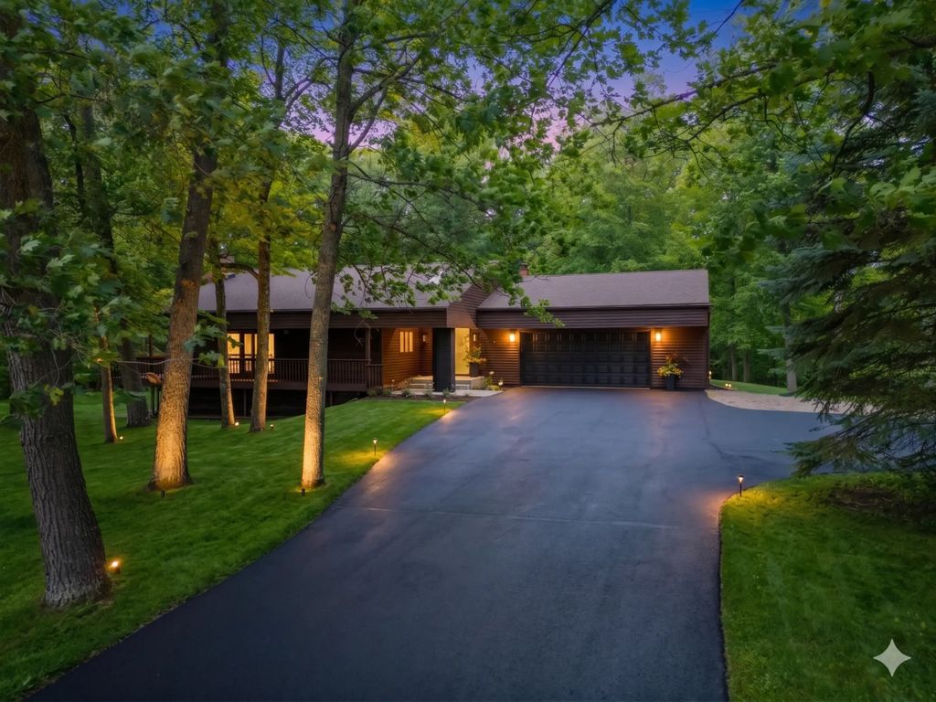 3711 Golf Course Road, Grand Rapids