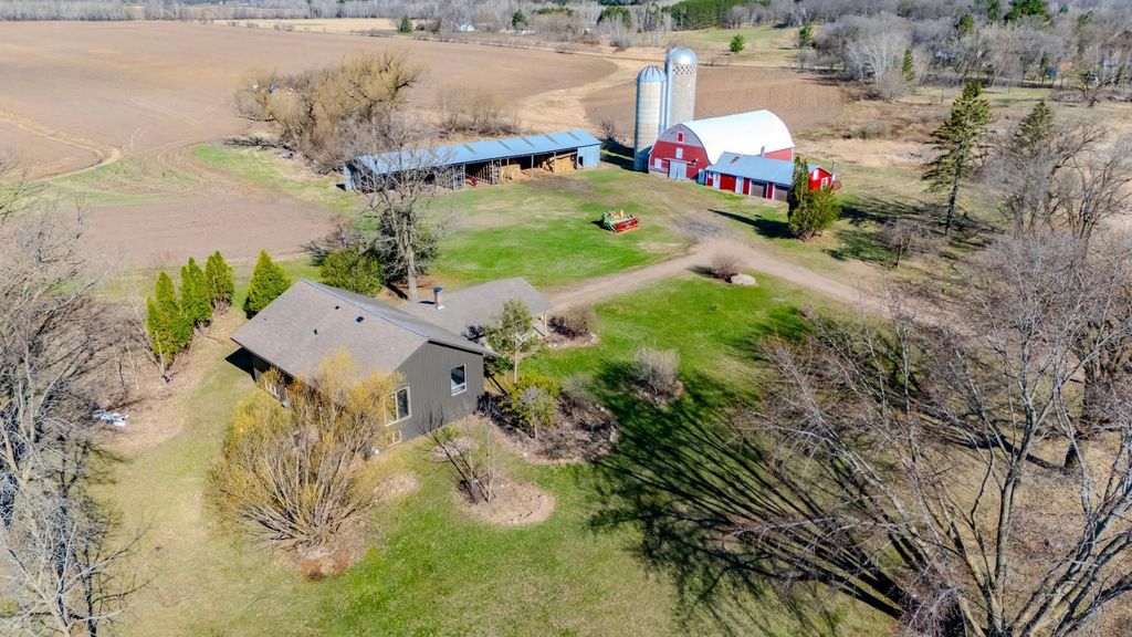 19867 Twin Lakes Road, Little Falls