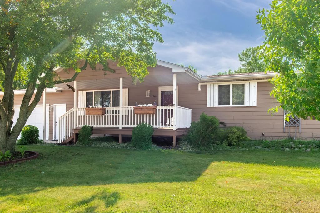 196 Hillcrest Avenue, Spicer