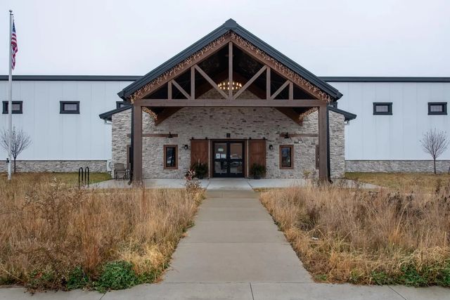 90 Power Drive, Mankato