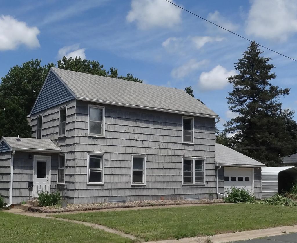 1355 S Main Street S, Zumbrota
