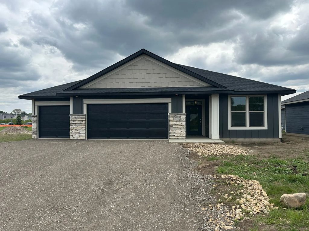 17710 Everest Avenue, Lakeville